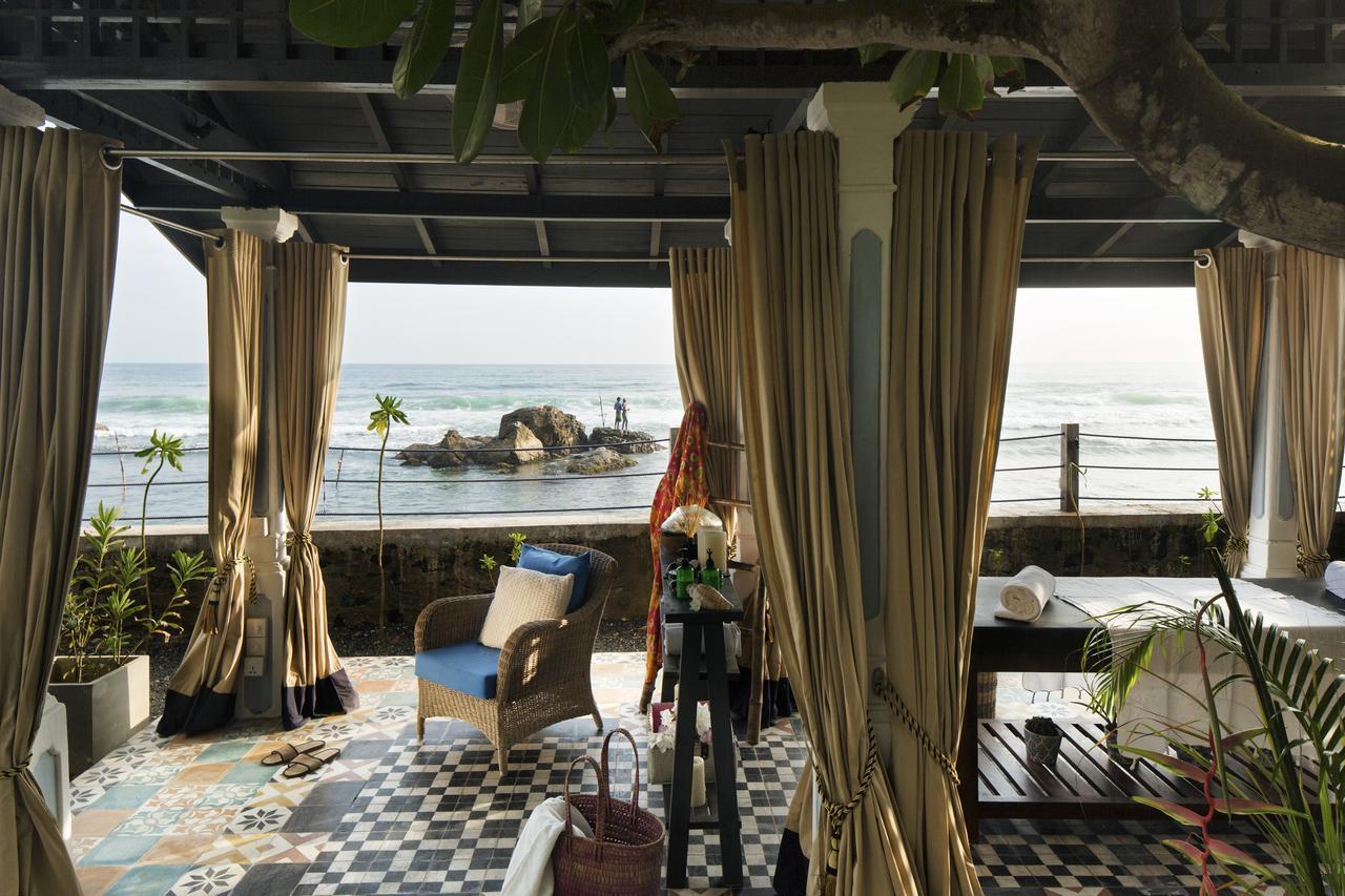 Owl And The Pussycat Hotel & Restaurant Unawatuna Exterior photo